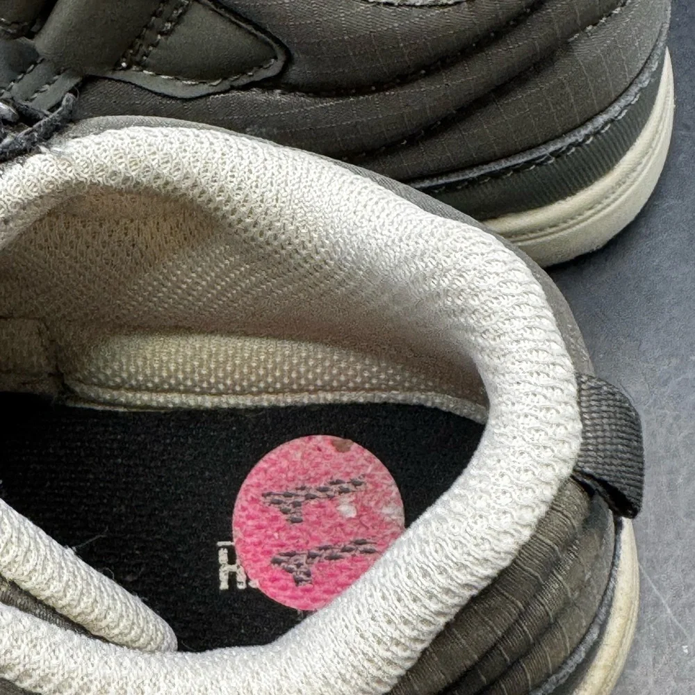 OshKosh Bgosh shoes have